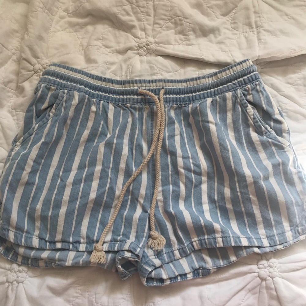 striped shorts